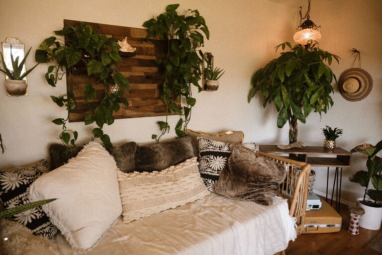 Tips for Creating a Cozy and Inviting Home Atmosphere